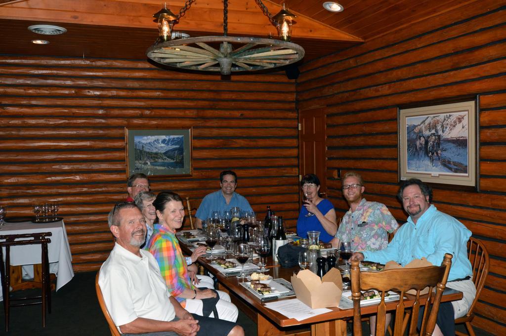 Bucks T4 Lodge Big Sky Bagian luar foto