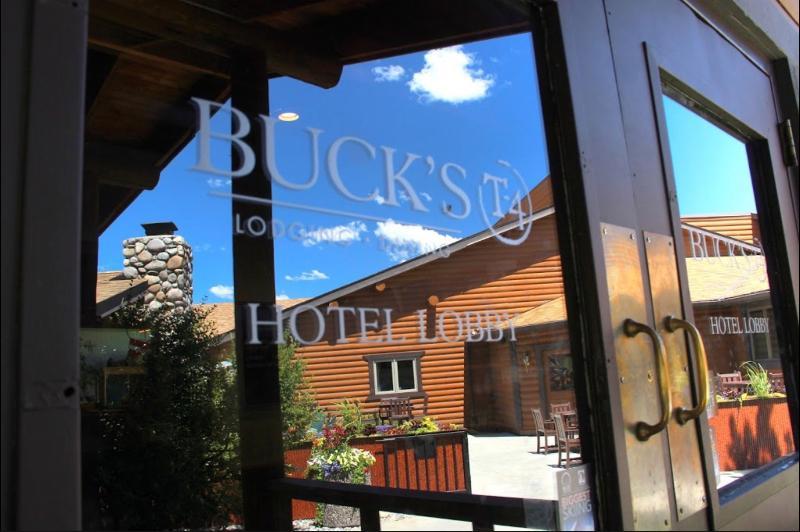 Bucks T4 Lodge Big Sky Bagian luar foto
